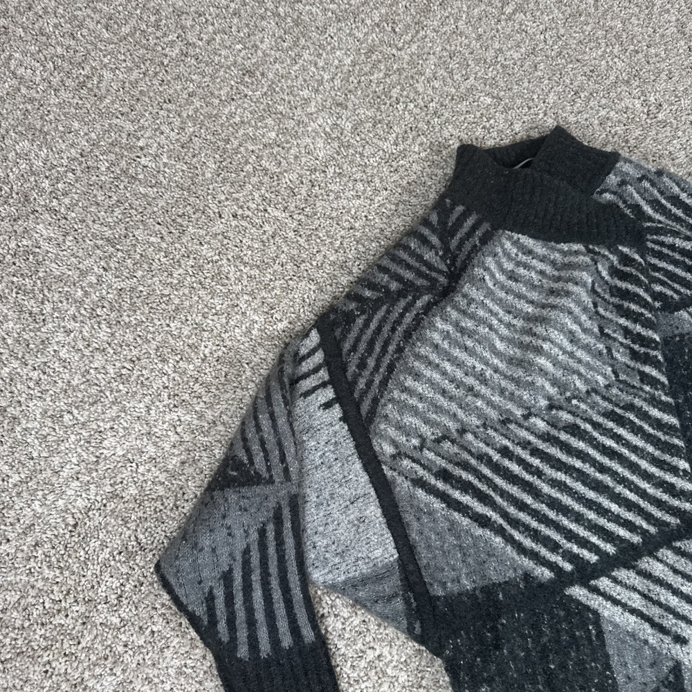 prAna Sweater Womens XS/S Gray Black Geometric Open Front Cardigan Mock Neck - Picture 3 of 14